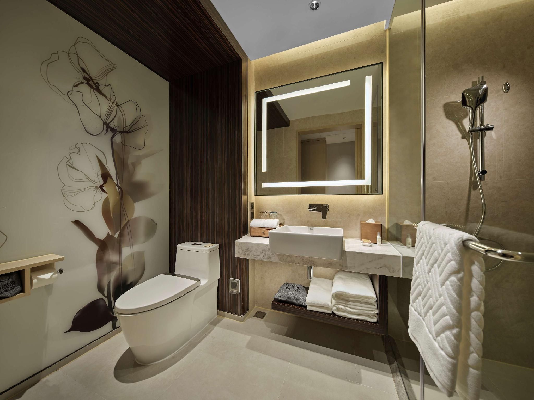 King Guest Room High Floor