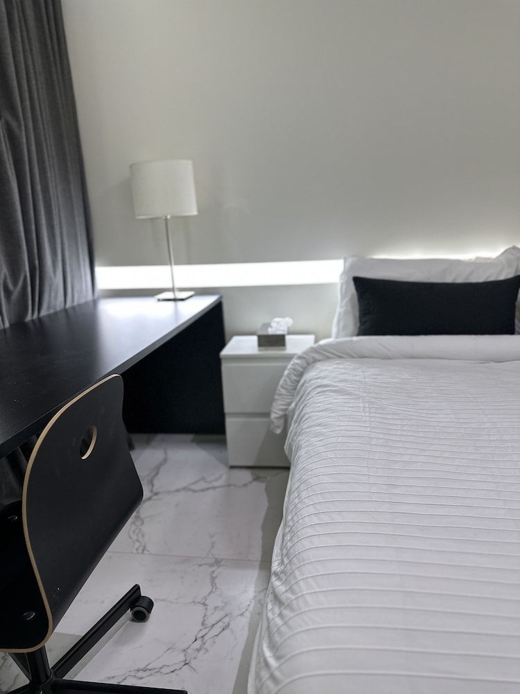 undefined RB 466 Hotel 7