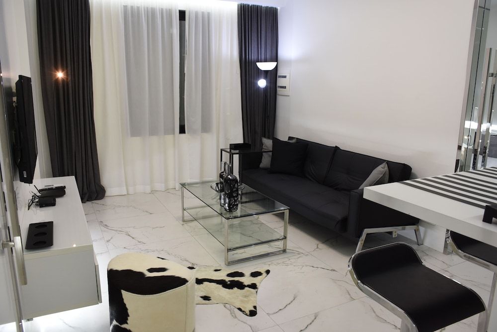 RB 466 Hotel Executive Suite 27