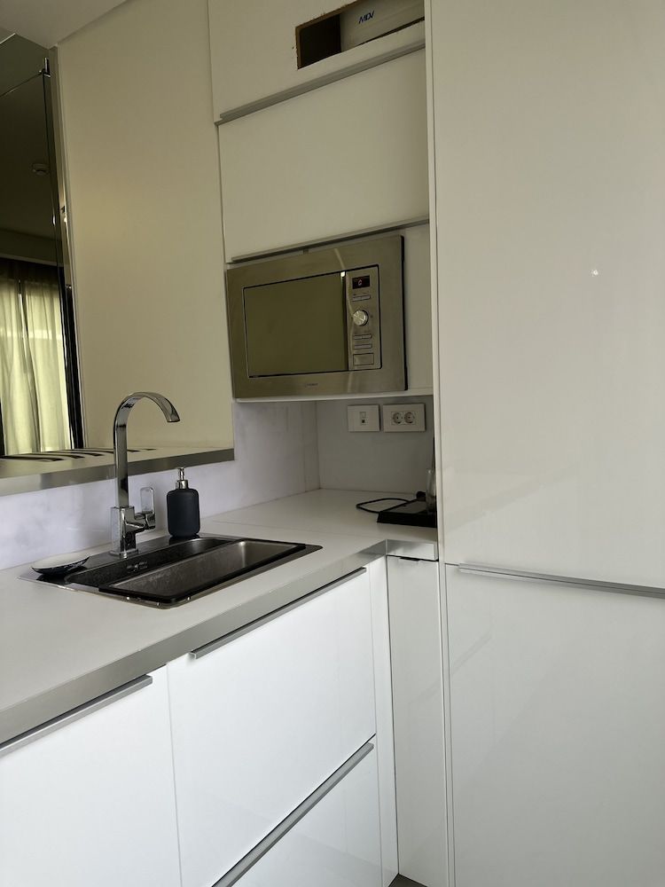 RB 466 Hotel Executive Suite 24