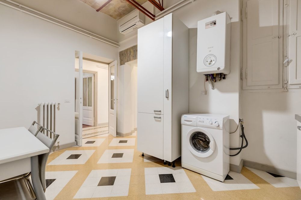 Monti Colosseum Apartment-Urbana Apartment, 3 Bedrooms, 2 Bathrooms, City View 12