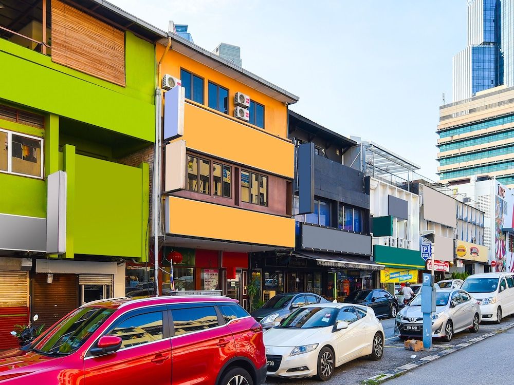 undefined OYO 90562 J Hotel PJ 5