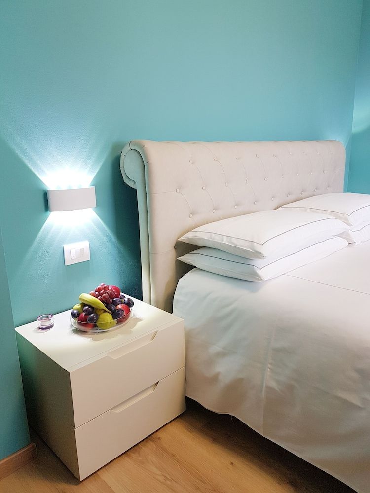 Deluxe Double Room, 1 King Bed, Garden View (Queen)