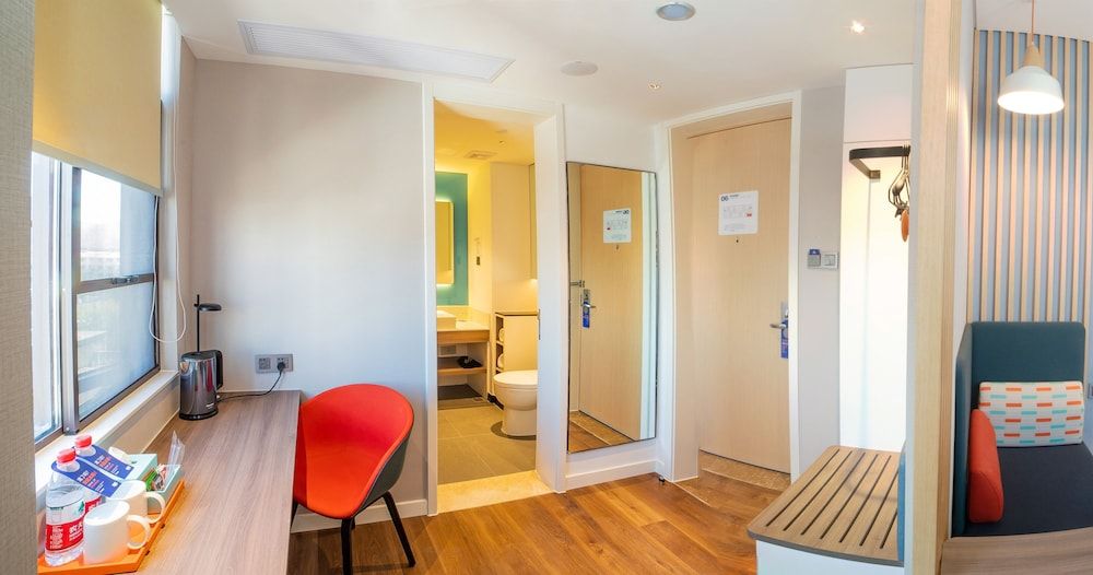 Standard Room, 2 Twin Beds (Extra Floor Space)