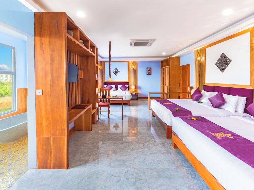 undefined Cheata Residence 2