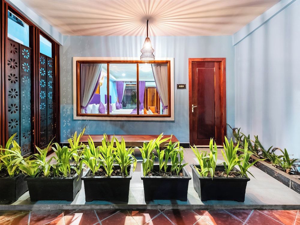 undefined Cheata Residence 8