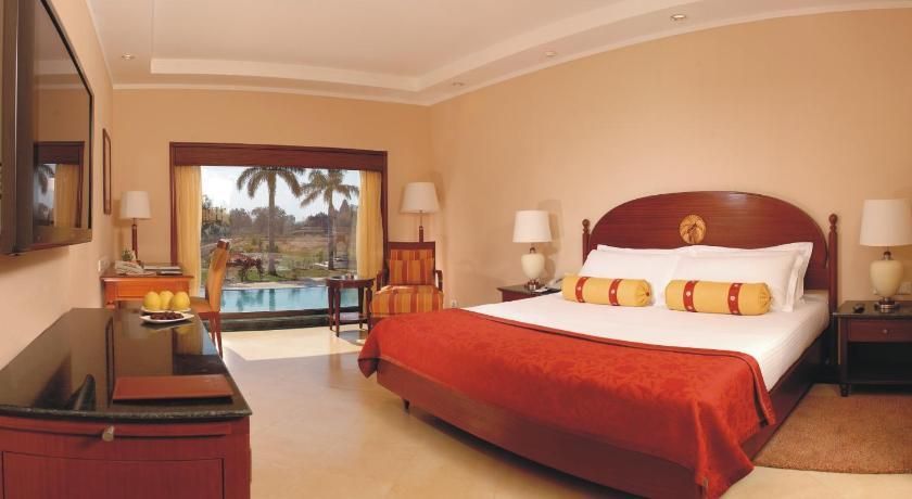 Grand Deluxe Temple View Room with Twin Bed