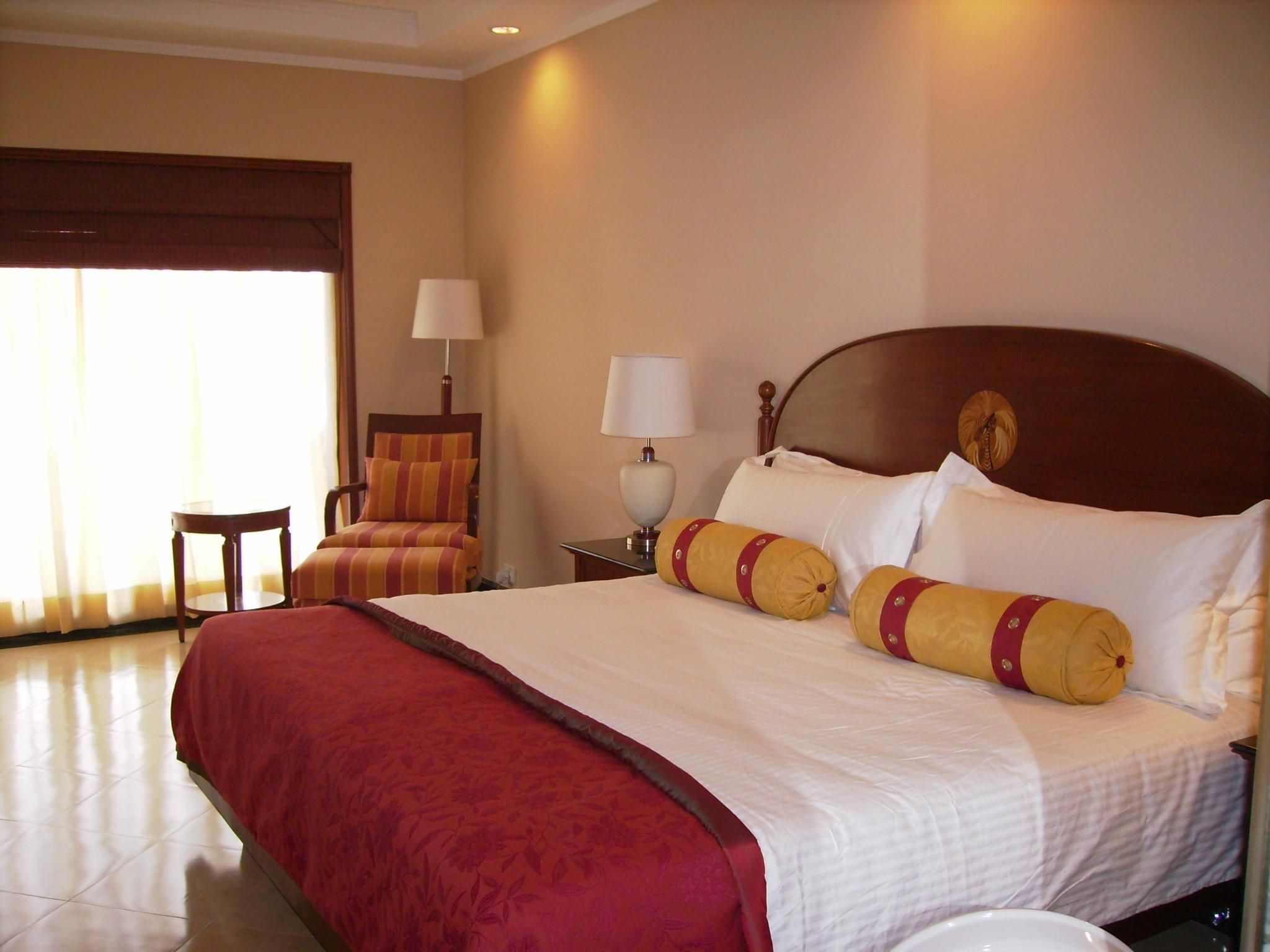 Deluxe Room, 1 King Bed, View (Temple View)