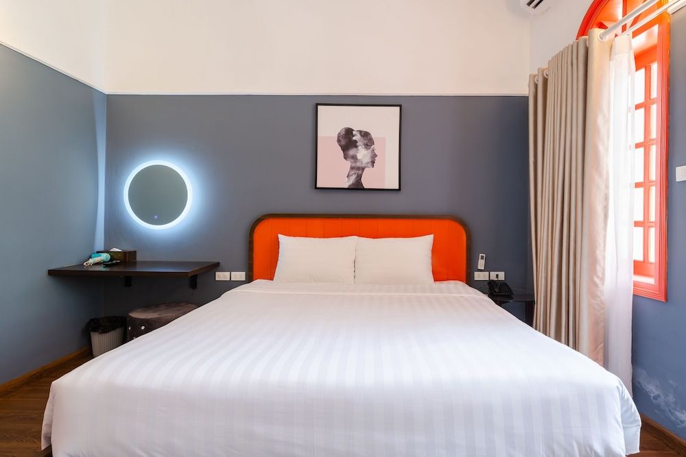 undefined The Poppy Villa & Hotel 9