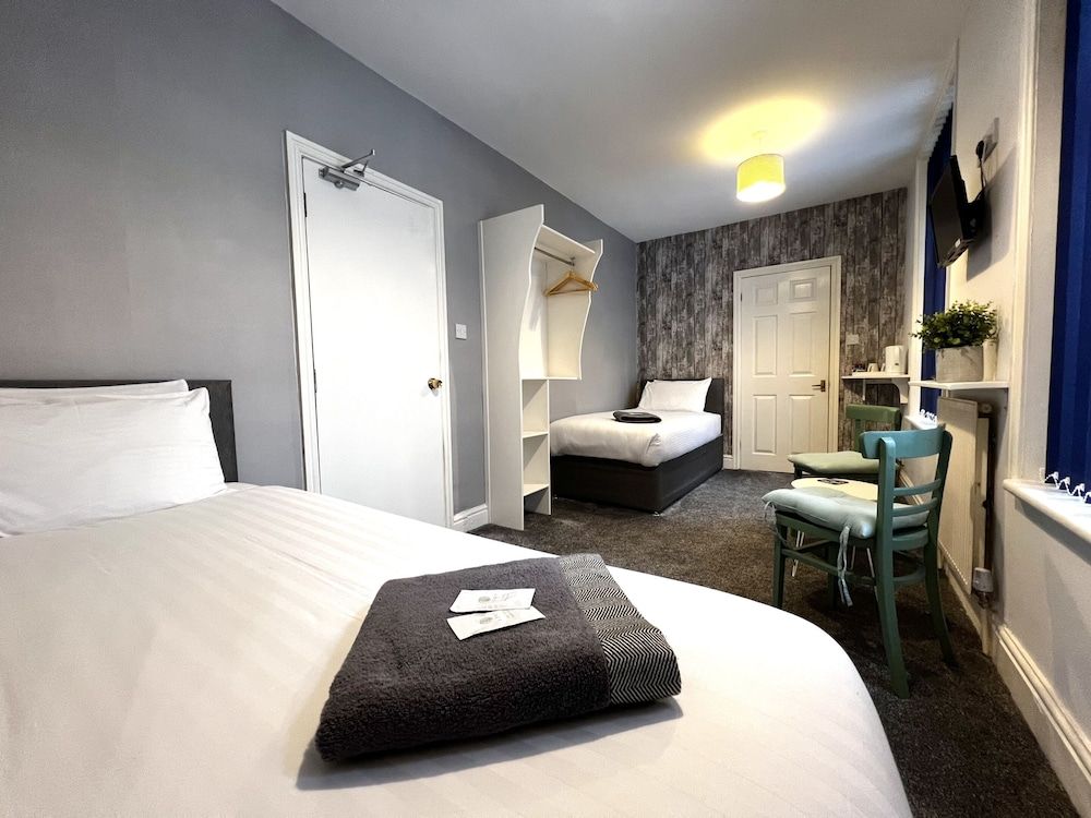 undefined Central Cove Guesthouse 3