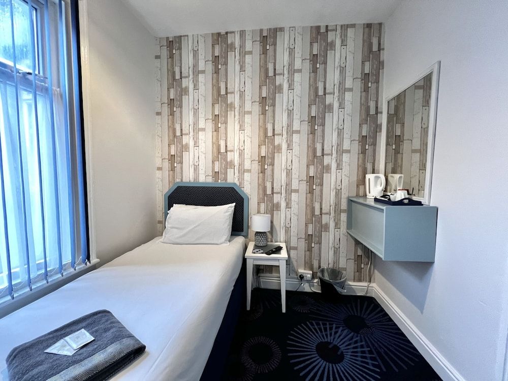 undefined Central Cove Guesthouse 9