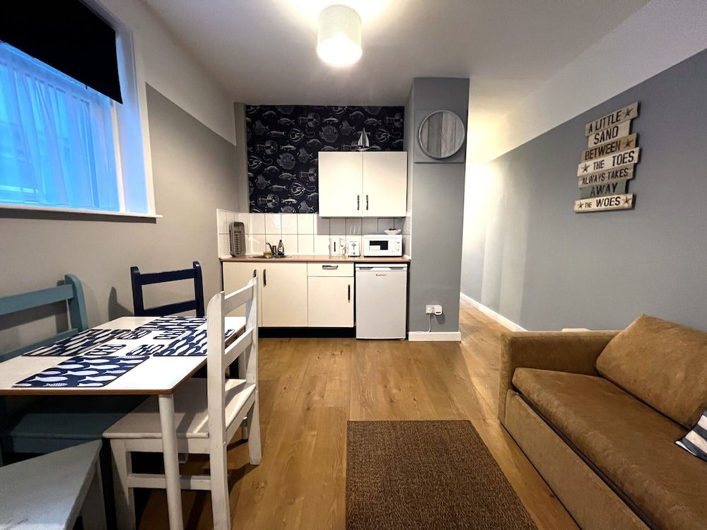 undefined Central Cove Guesthouse 5