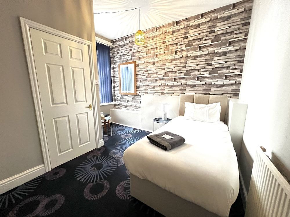 undefined Central Cove Guesthouse 6