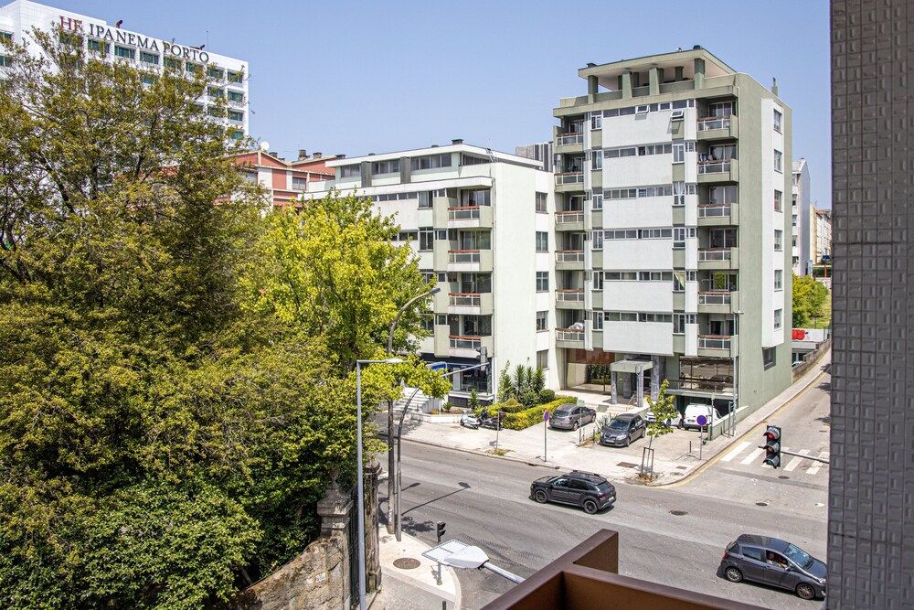 undefined Porto Family Home by MP 5