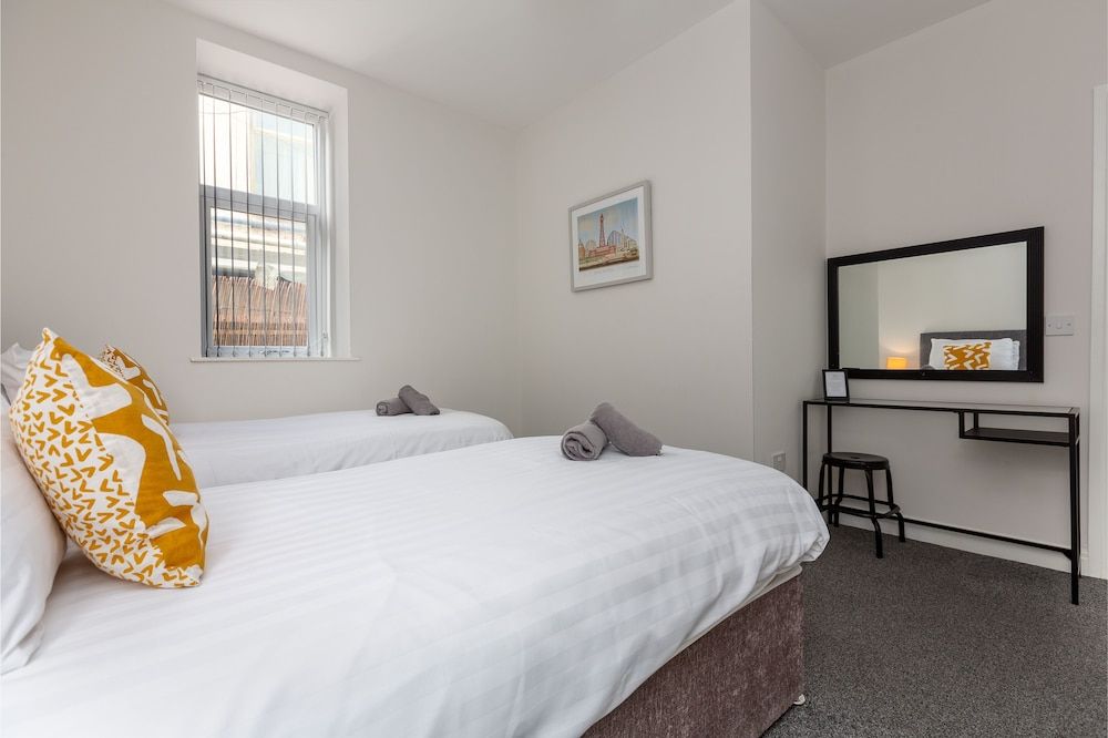 undefined Heritage House Apartments 5