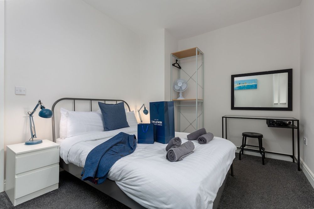 undefined Heritage House Apartments 10