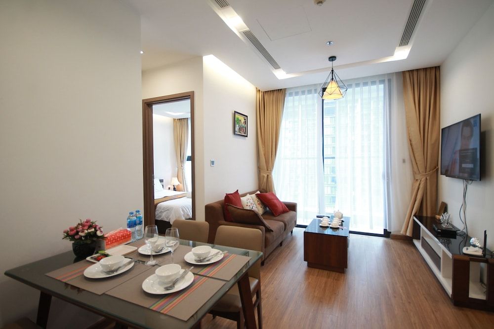 undefined Bayhomes Metropolis Serviced Apartment 2