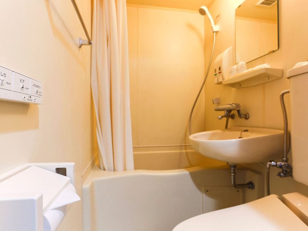 Business Hotel Sun Palace Single Room B (1 Large Single Bed), Non Smoking 5