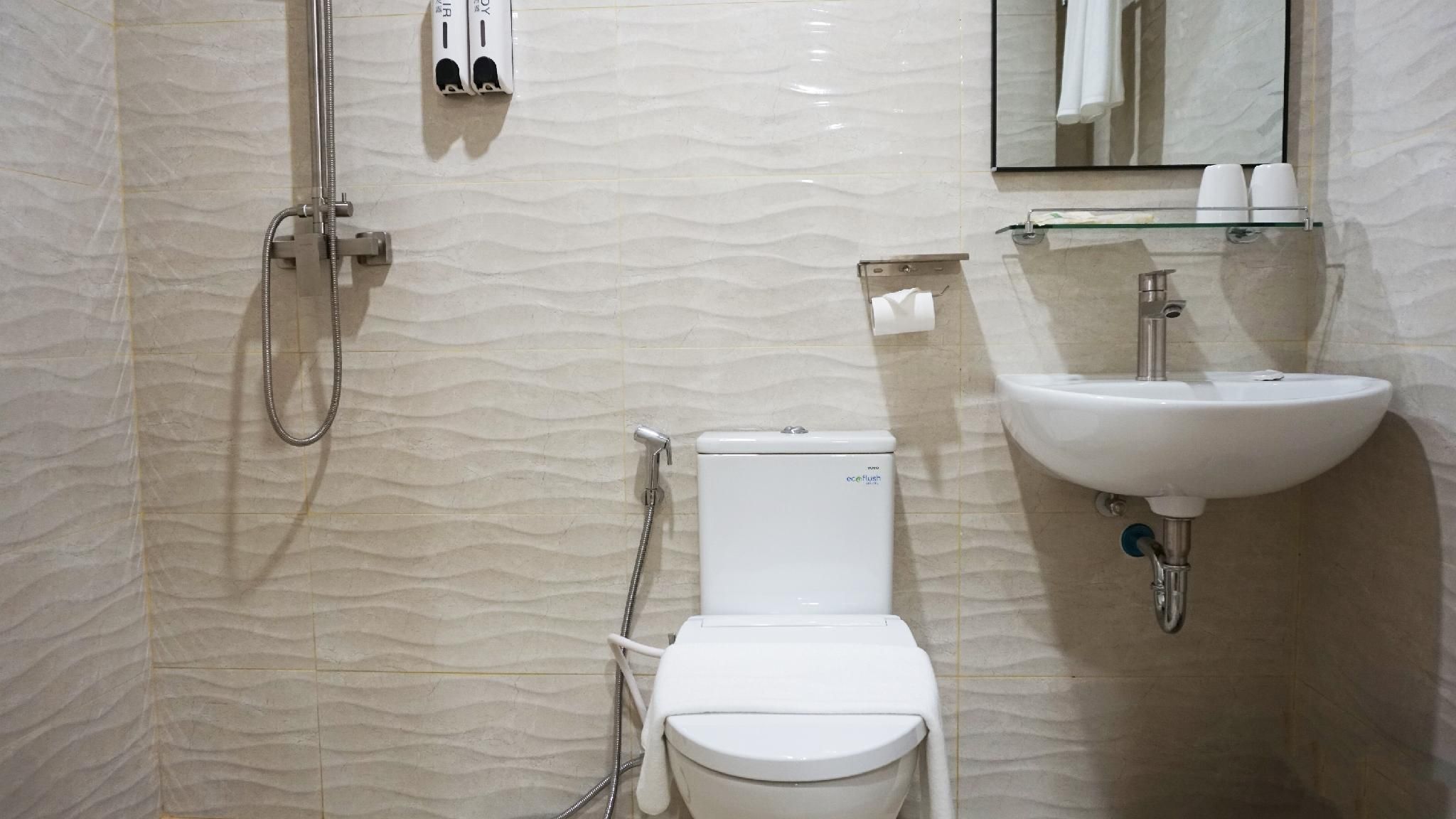 undefined SOVRANO HOTEL 9