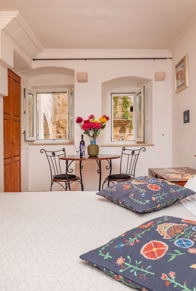 Apartments Cathedral Studio 8