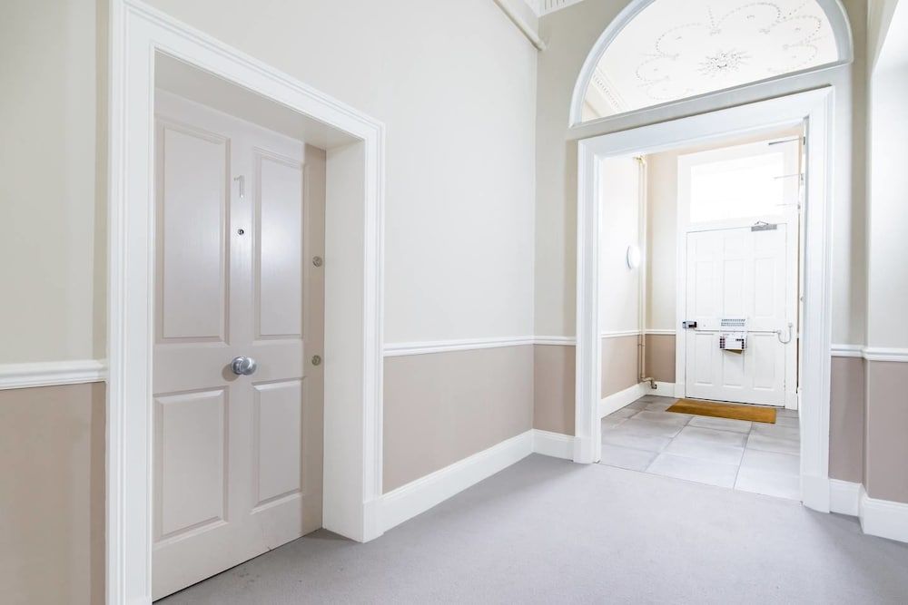 undefined JOIVY York Place Apartment in Georgian City Centre Building 7
