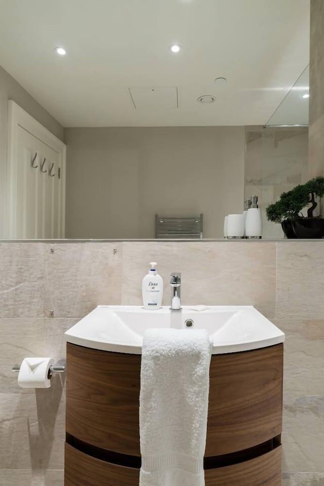 JOIVY York Place Apartment in Georgian City Centre Building Apartment (1 Bedroom) 26