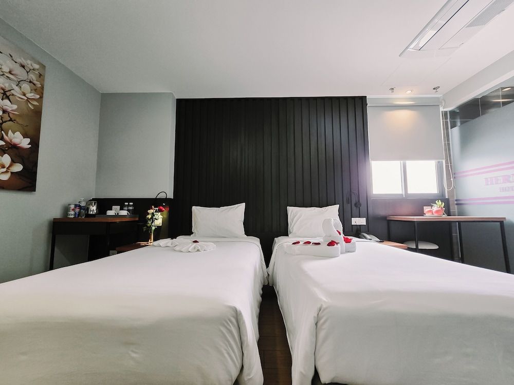 Hermes Hotel Nha Trang Superior Twin Room 2