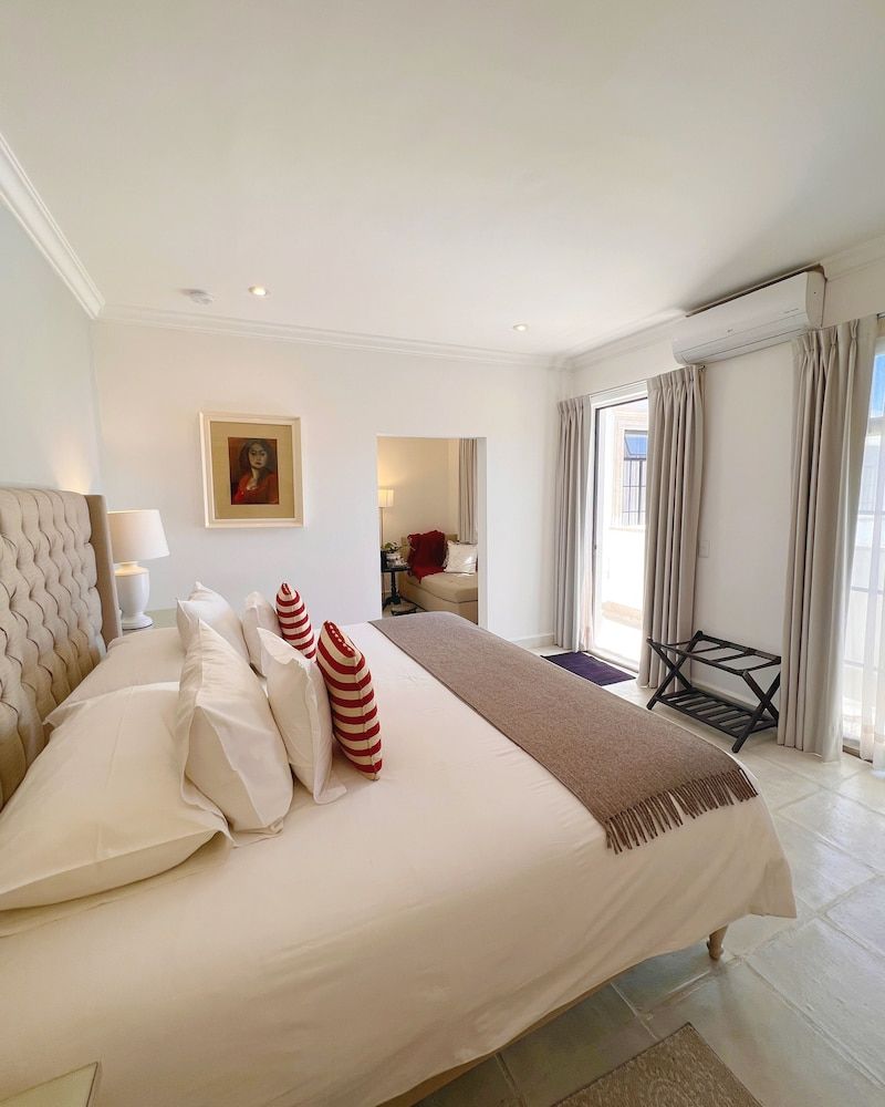 Luxury Suite, 1 King Bed, City View
