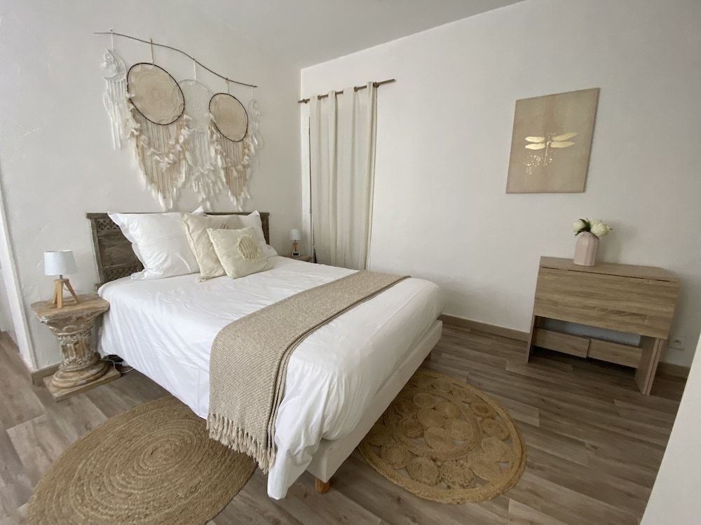 Nuit et Spa en Brenne Classic Double Room 5