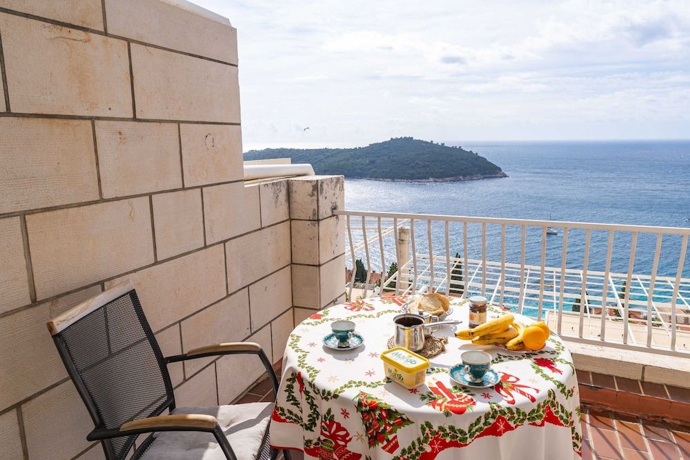 undefined Apartments Cicko 2