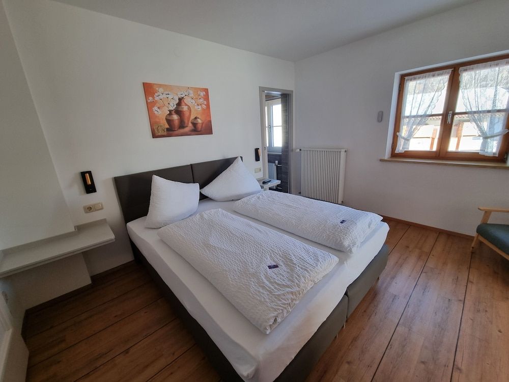 Apartment (1)