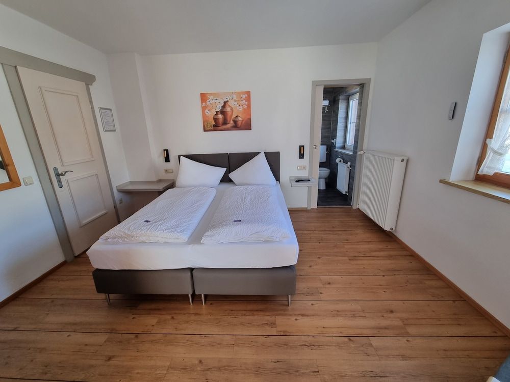 Apartment (1)