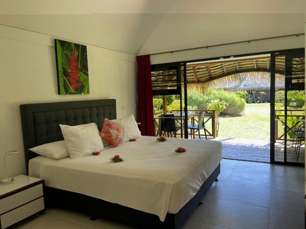 Hotel Hibiscus Deluxe Bungalow, Garden View