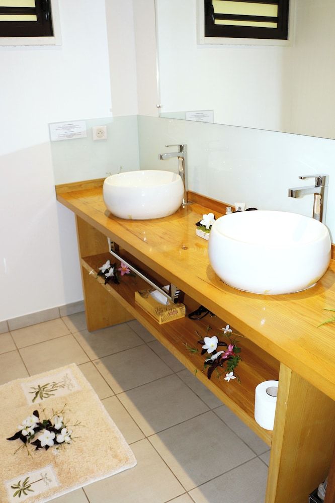 Hotel Hibiscus Deluxe Bungalow, Garden View 7