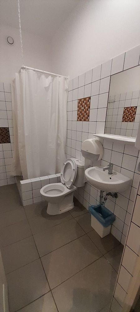 undefined B3 Hostel Budapest 6