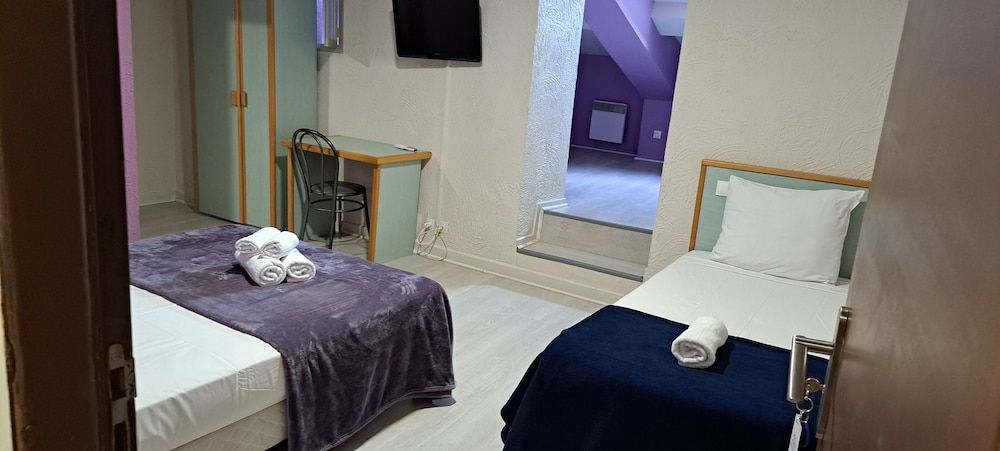 Hotel Restaurant Les Alizes Family Room 2