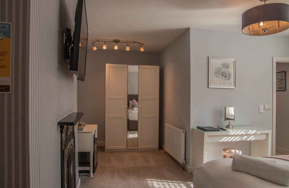 Bridgeside Rooms Luxury Double Room, Ensuite (The Ironbridge Room) 9