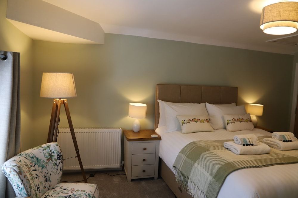 Bridgeside Rooms Deluxe Double Room, Ensuite (The Severnside Room) 4