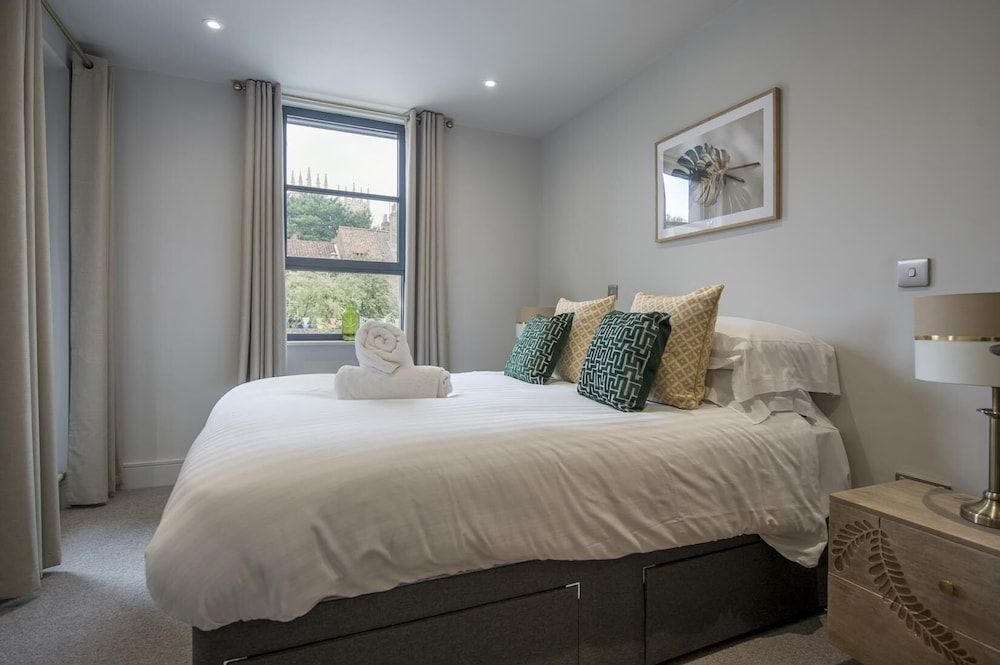 undefined The Quadrant - The Palm Suite 10