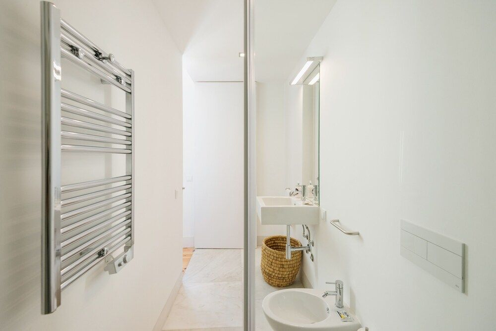 JOIVY Chic studio w/city view in Santa Catarina, 10mins from São Bento Palace Apartment (1 Bedroom) 10