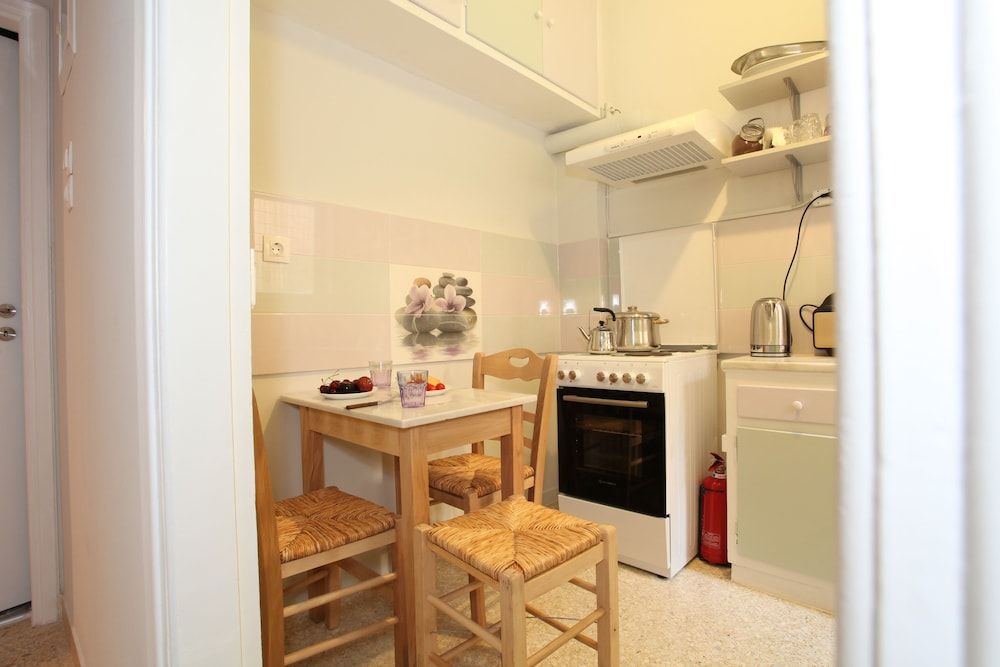 Your address in Koukaki Apartment 14