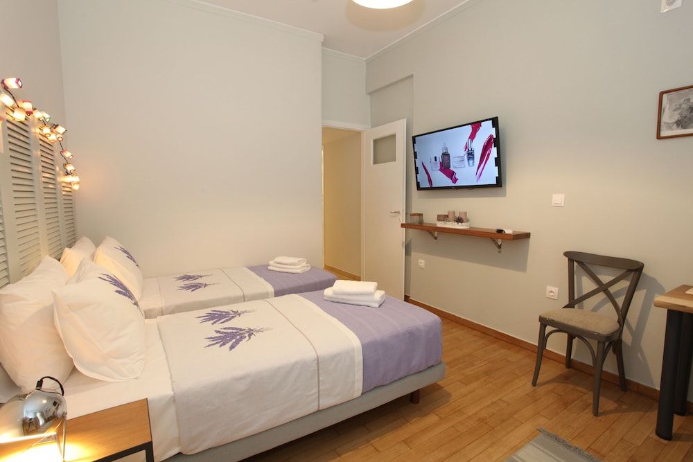 Your address in Koukaki Apartment 10