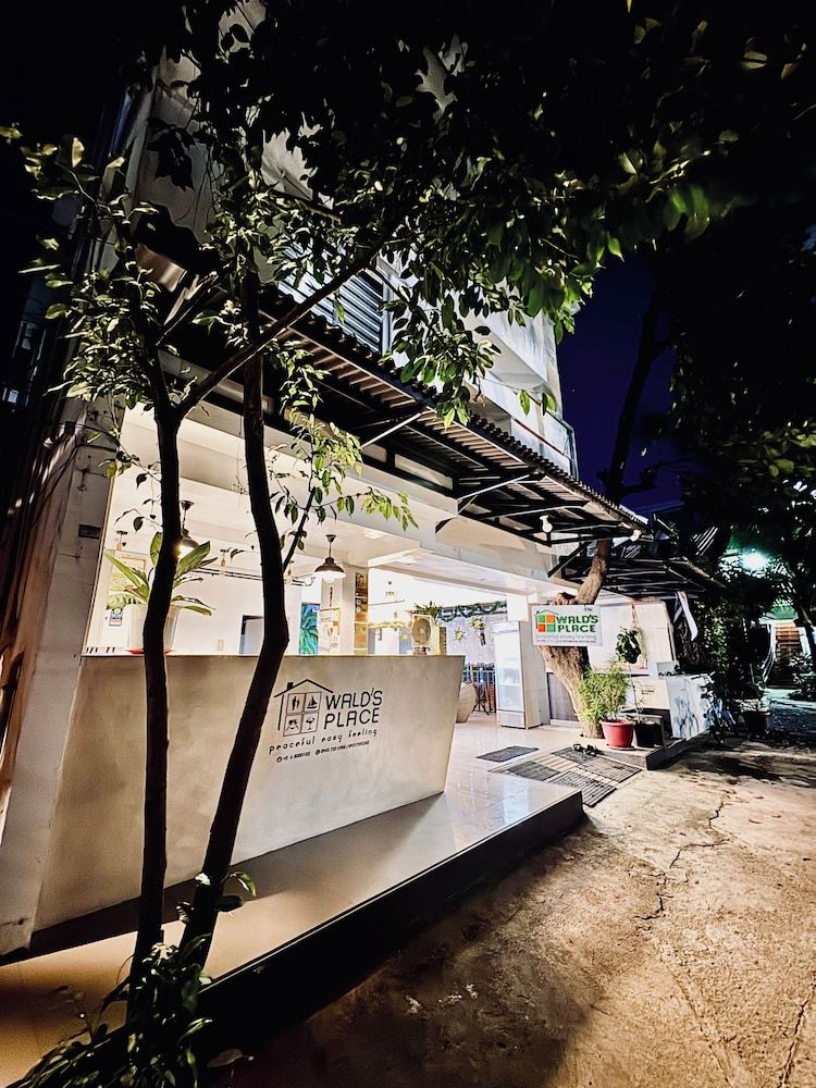 undefined Wald's Place 4