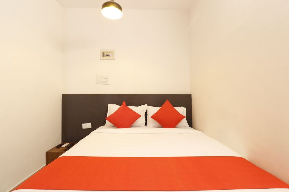 undefined Hotel Crystal Inn 7