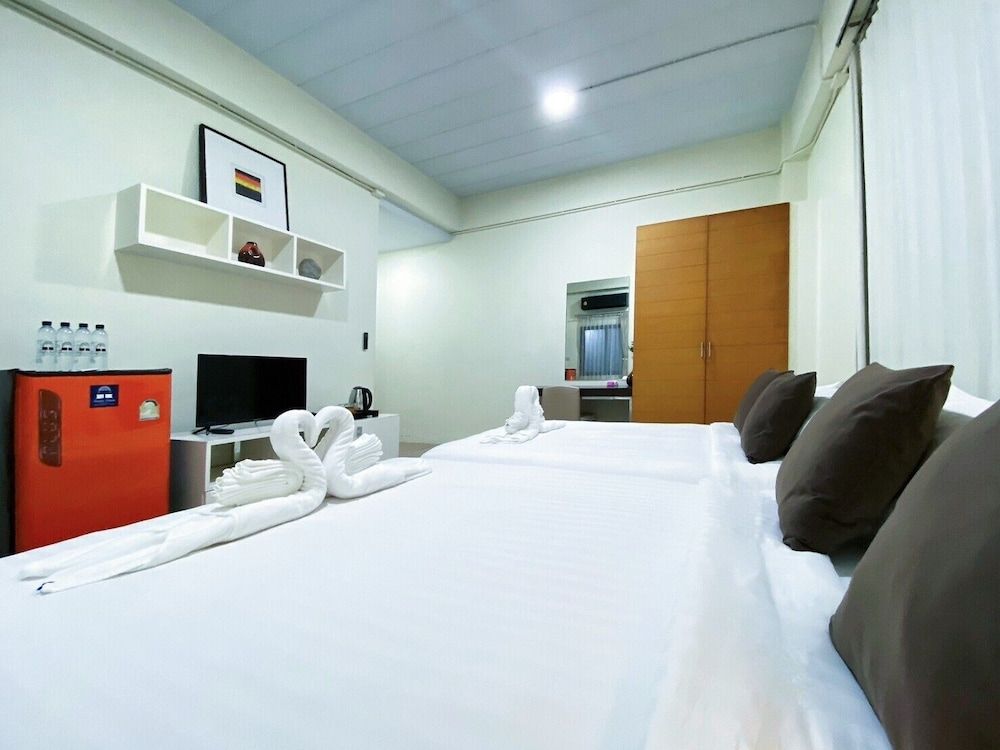 Daddy Dream Hotel and Residence Premium Quadruple Room, 2 Bedrooms 4