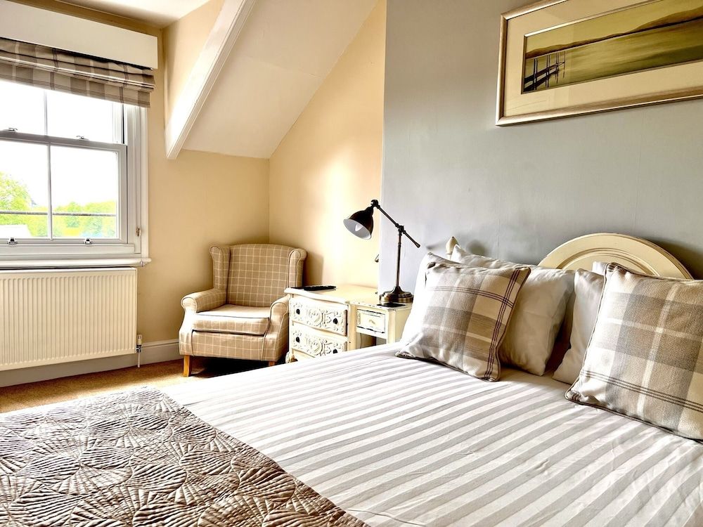 Alcuin Lodge Double Room - Second Floor 8