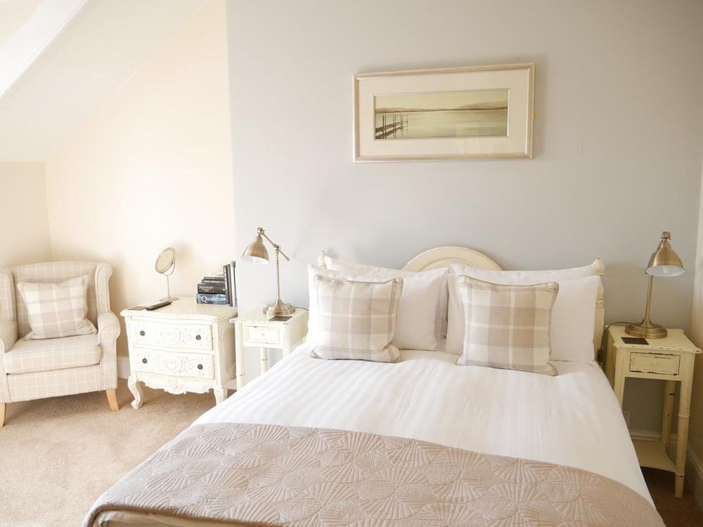 Alcuin Lodge Double Room - Second Floor 6