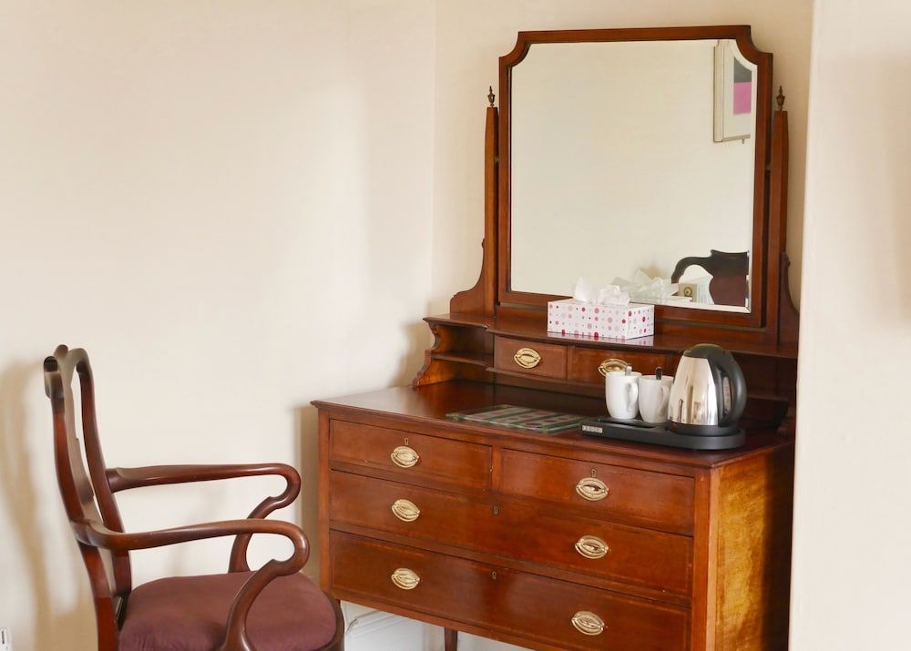 Alcuin Lodge Large Double Room 3