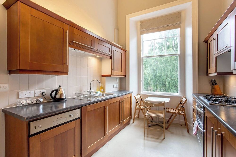 JOIVY Doune Terrace Apartment: Edinburgh New Town Prime Location Apartment (2 Bedrooms) 10