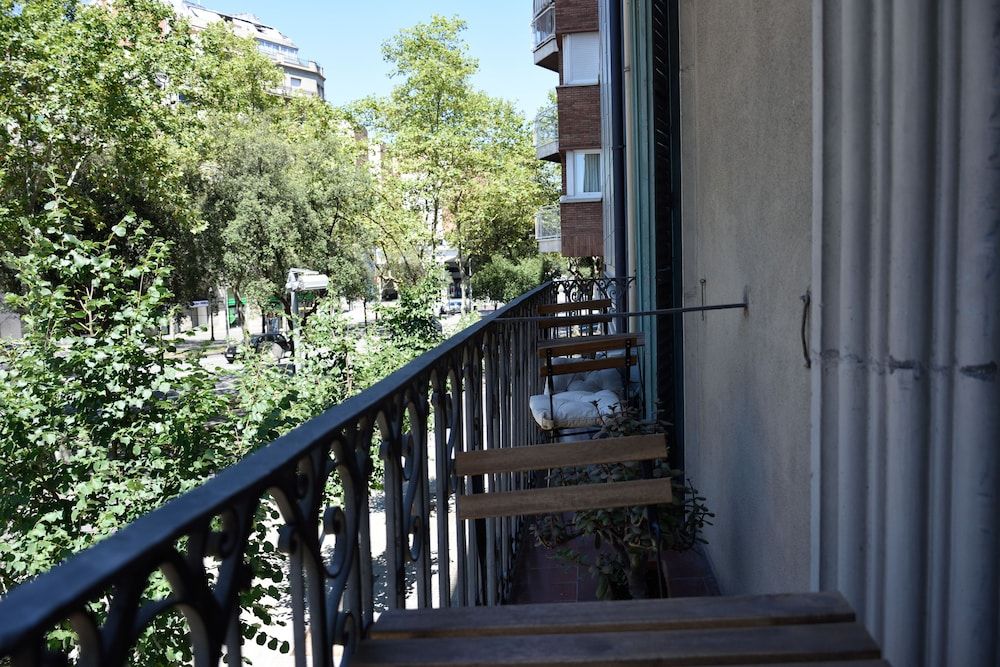 Ally's Guest House Barcelona B&B Habitación doble estándar, con cama supletoria a petición del cliente 36